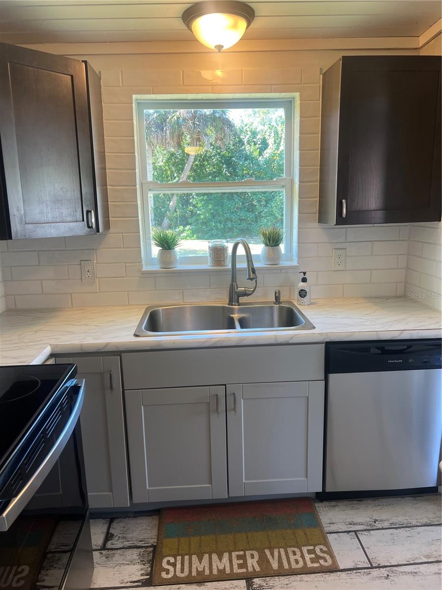 BAY SHORES - Residential