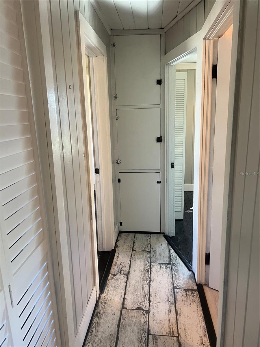 BAY SHORES - Residential