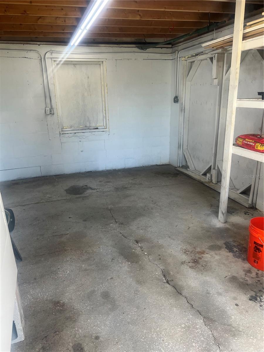 BAY SHORES - Residential