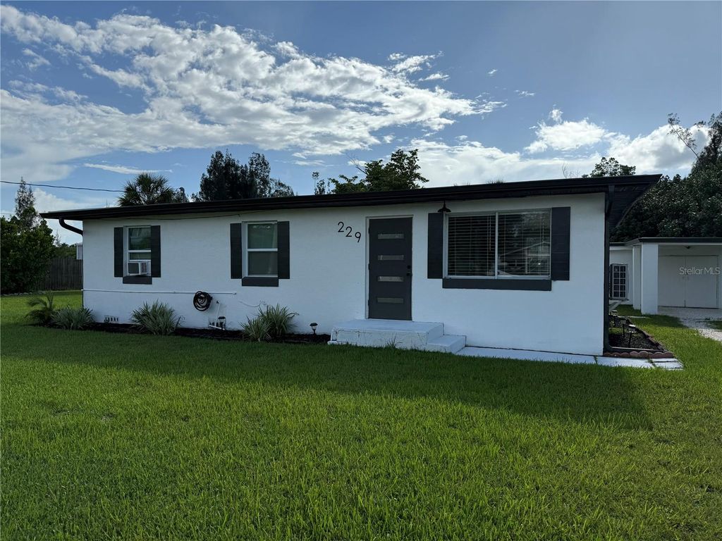 Photo of 229 Darst Avenue, Punta Gorda, FL 33950 (MLS # C7521800)