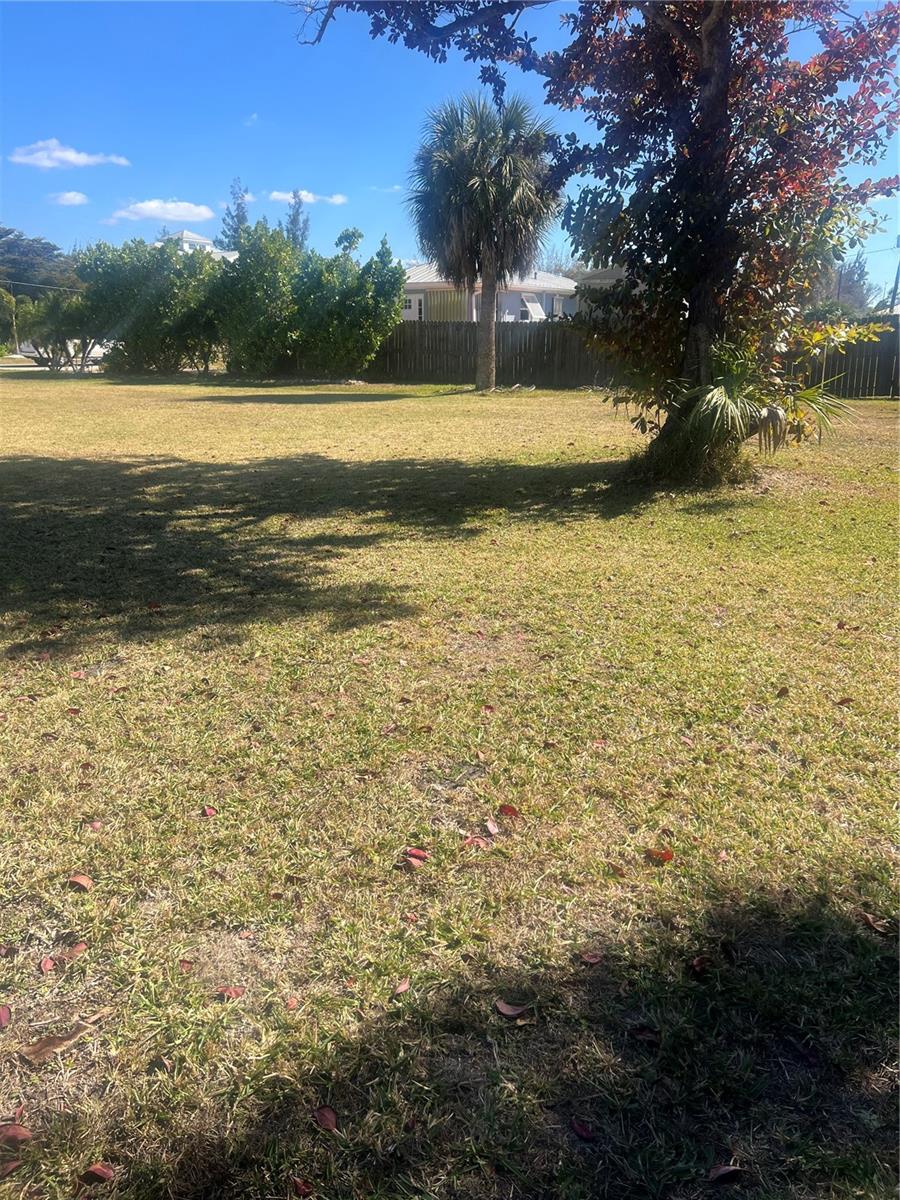 BAY SHORES - Residential