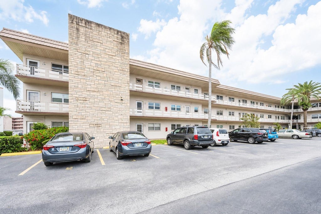 Photo of 5530 80th Street N #B308, St Petersburg, FL 33709 (MLS # TB8516051)