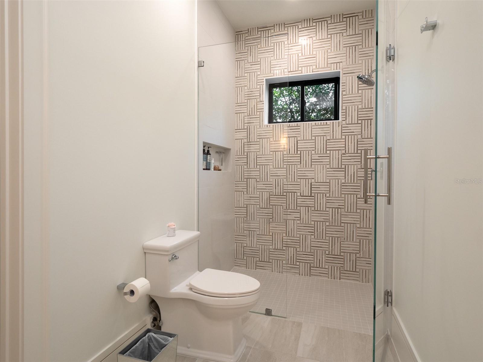 GOLDEN OCALA UN 01 - Residential