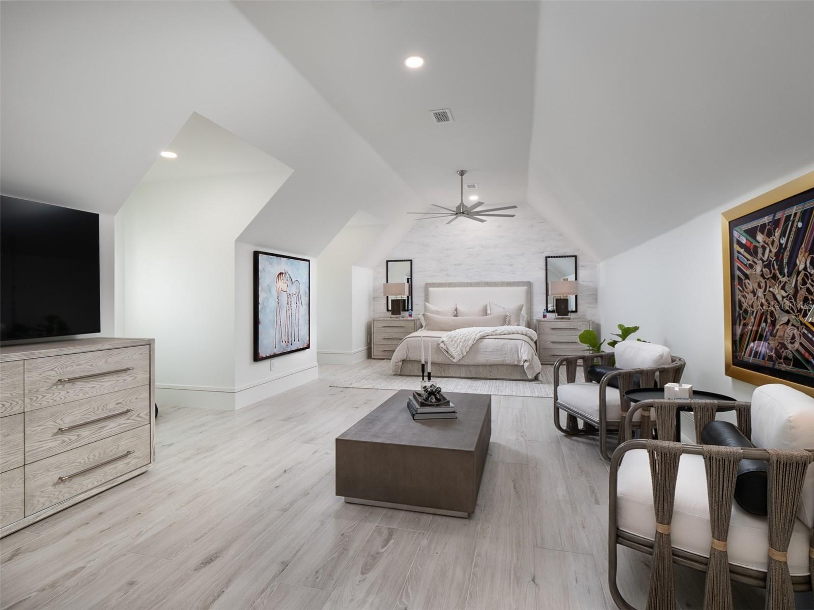 GOLDEN OCALA UN 01 - Residential