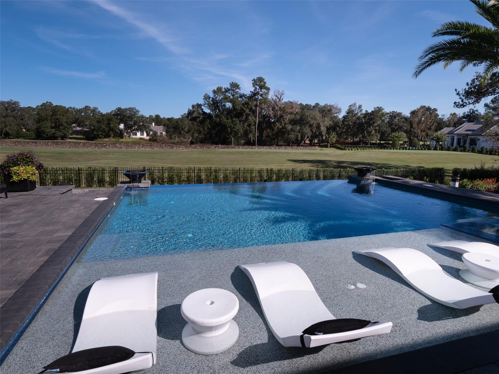 GOLDEN OCALA UN 01 - Residential