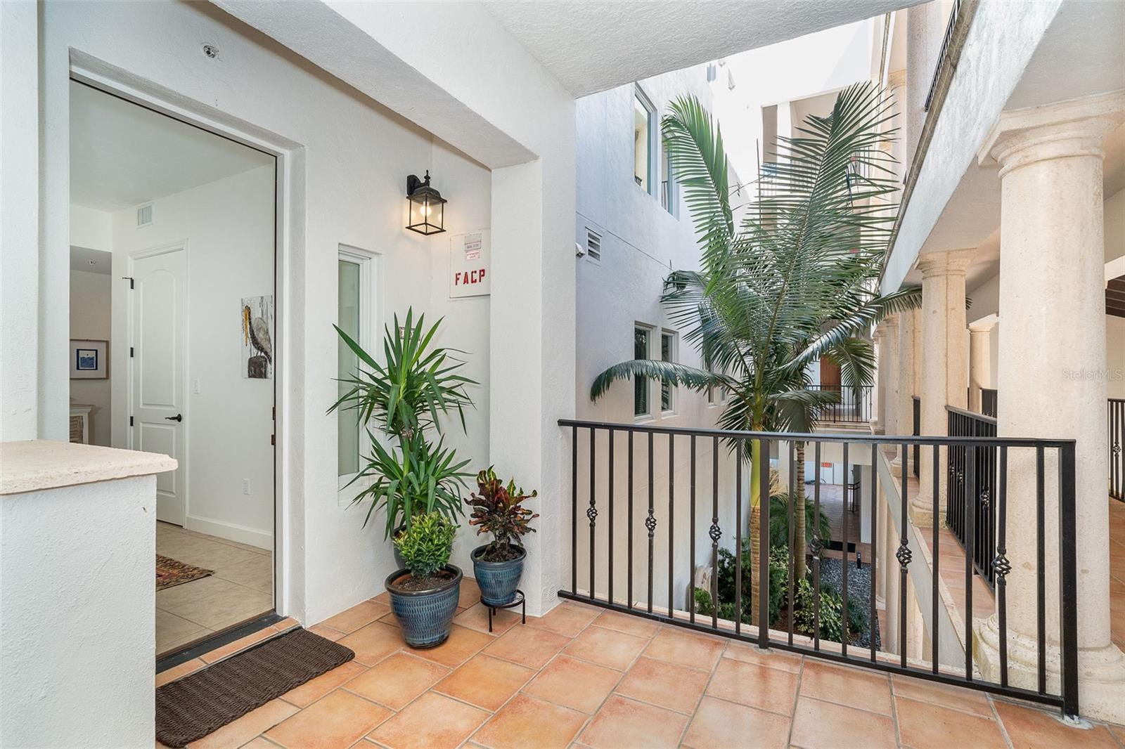 HACIENDA DEL MAR PH 01 - Residential