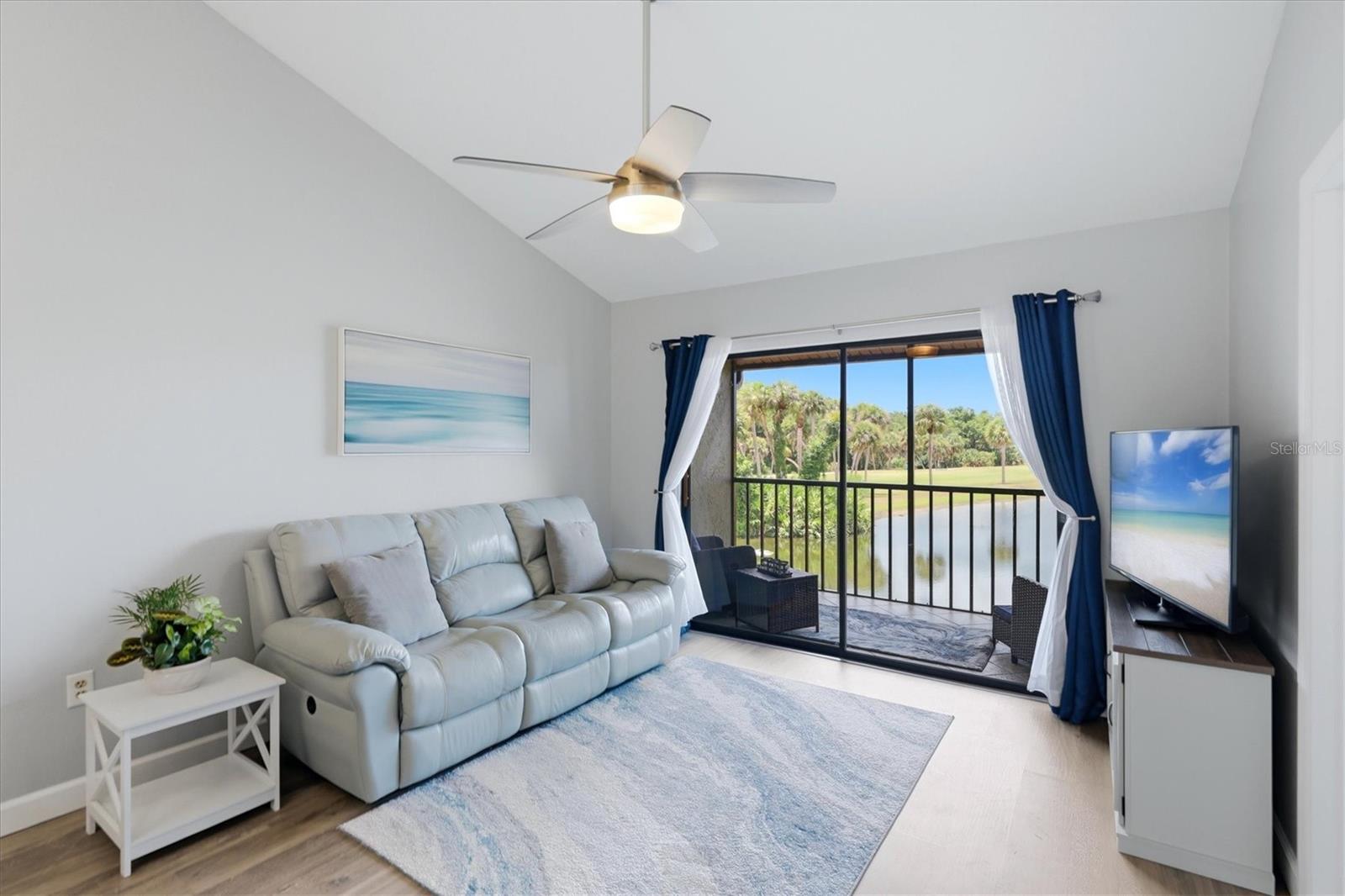PAR FOUR - Residential