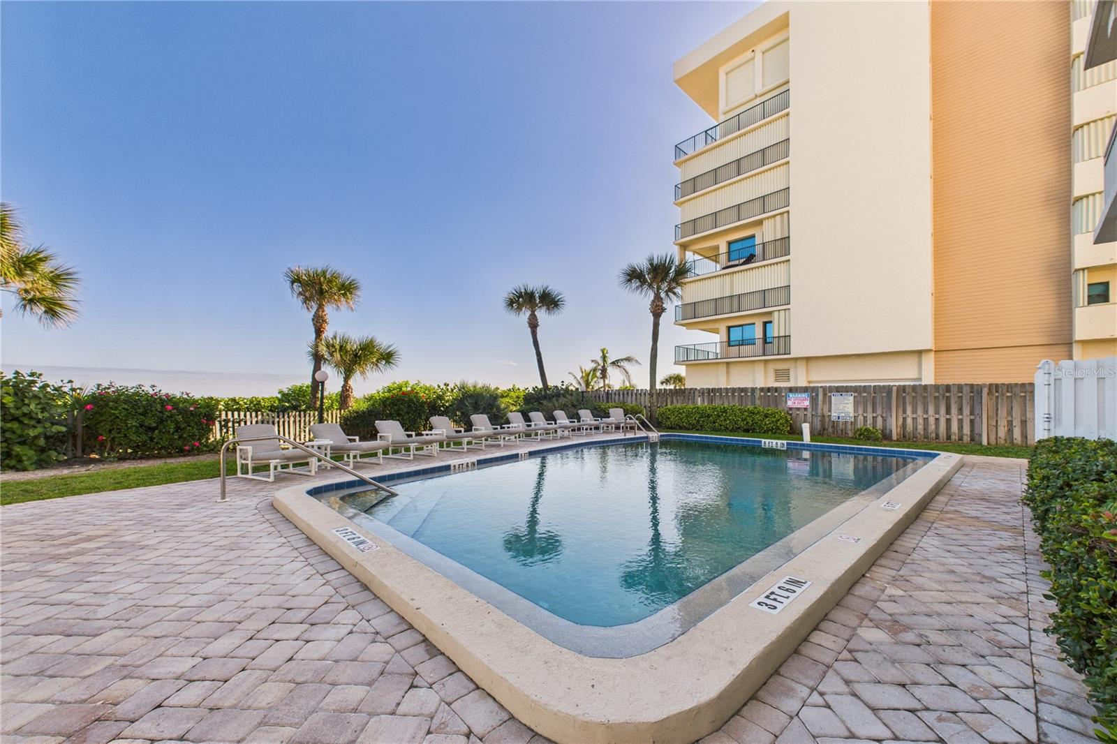 OCEAN SANDS NORTH - Residential