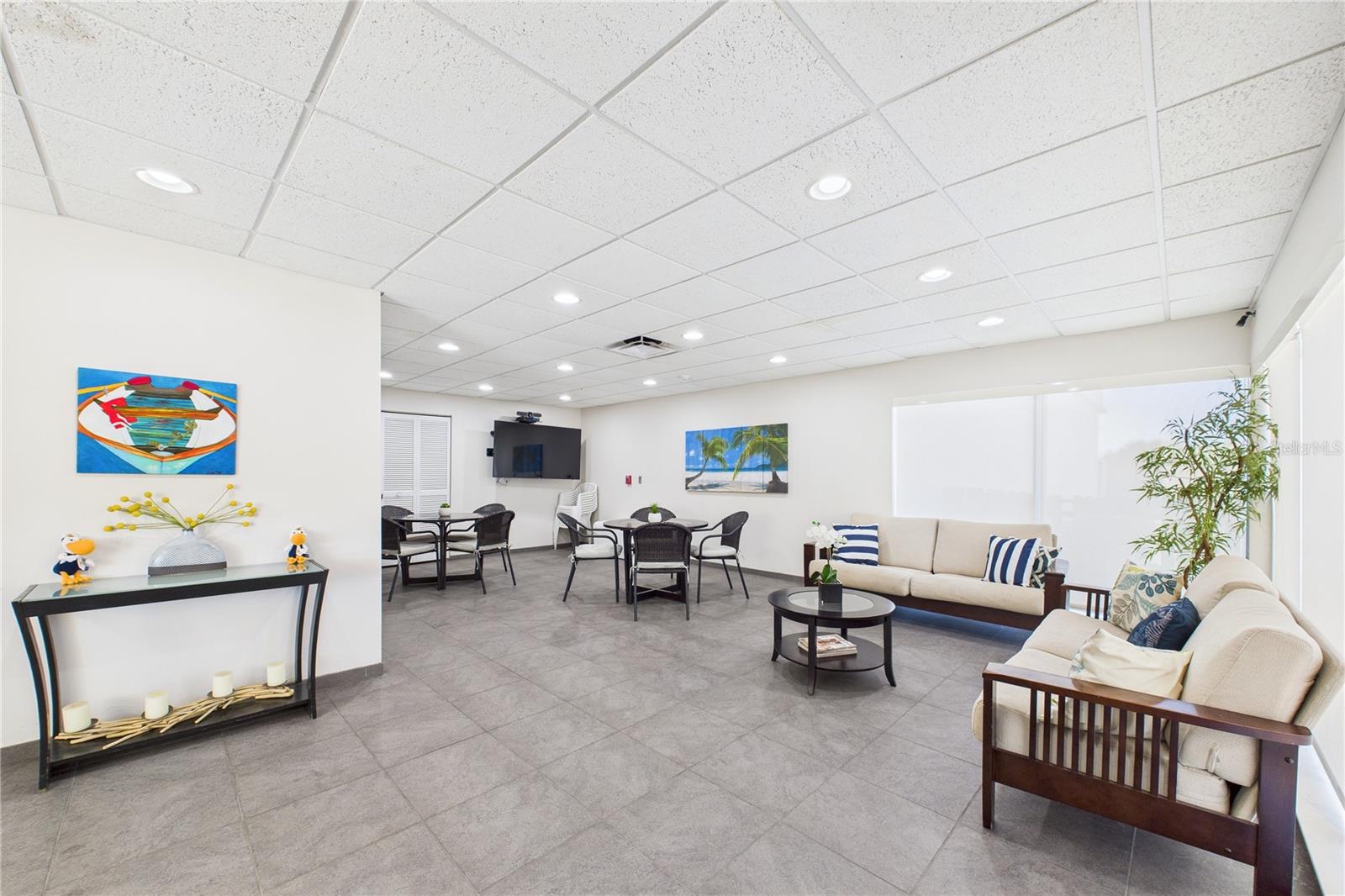 OCEAN SANDS NORTH - Residential