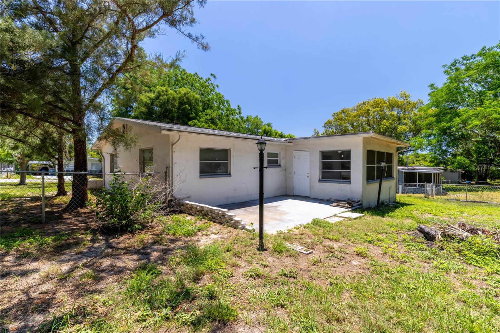 000114 - BEVERLY HILLS UNIT 2 - Residential