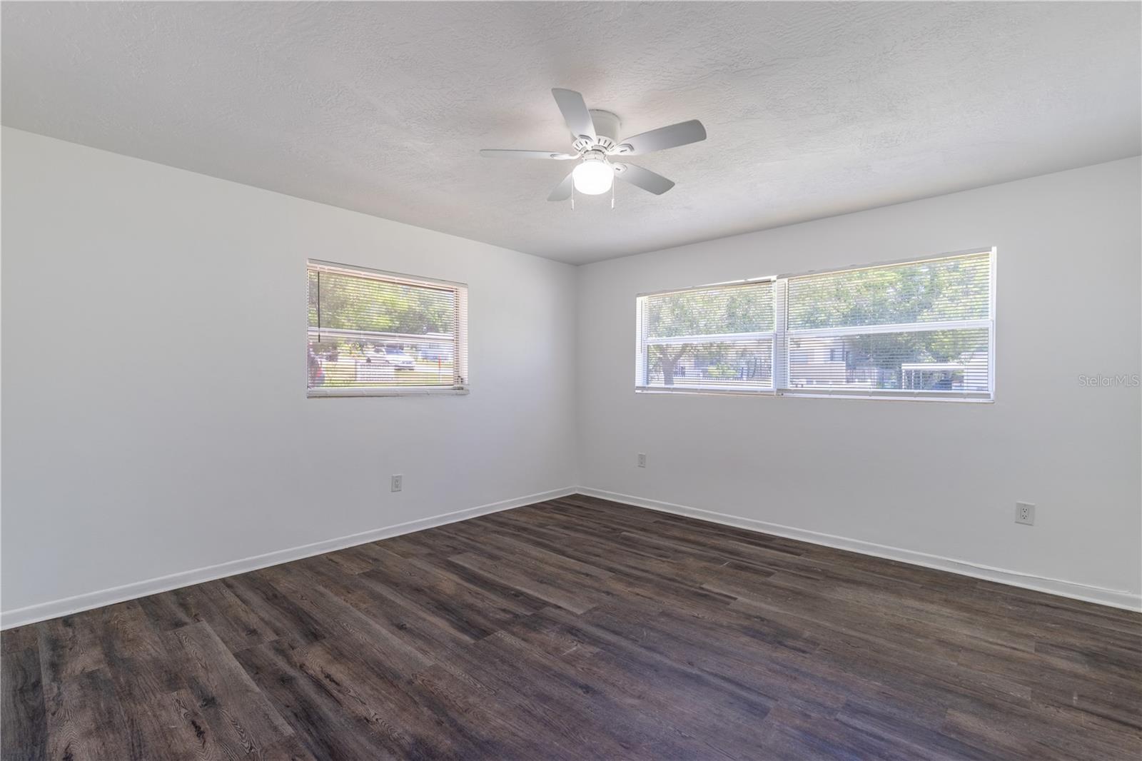 000114 - BEVERLY HILLS UNIT 2 - Residential