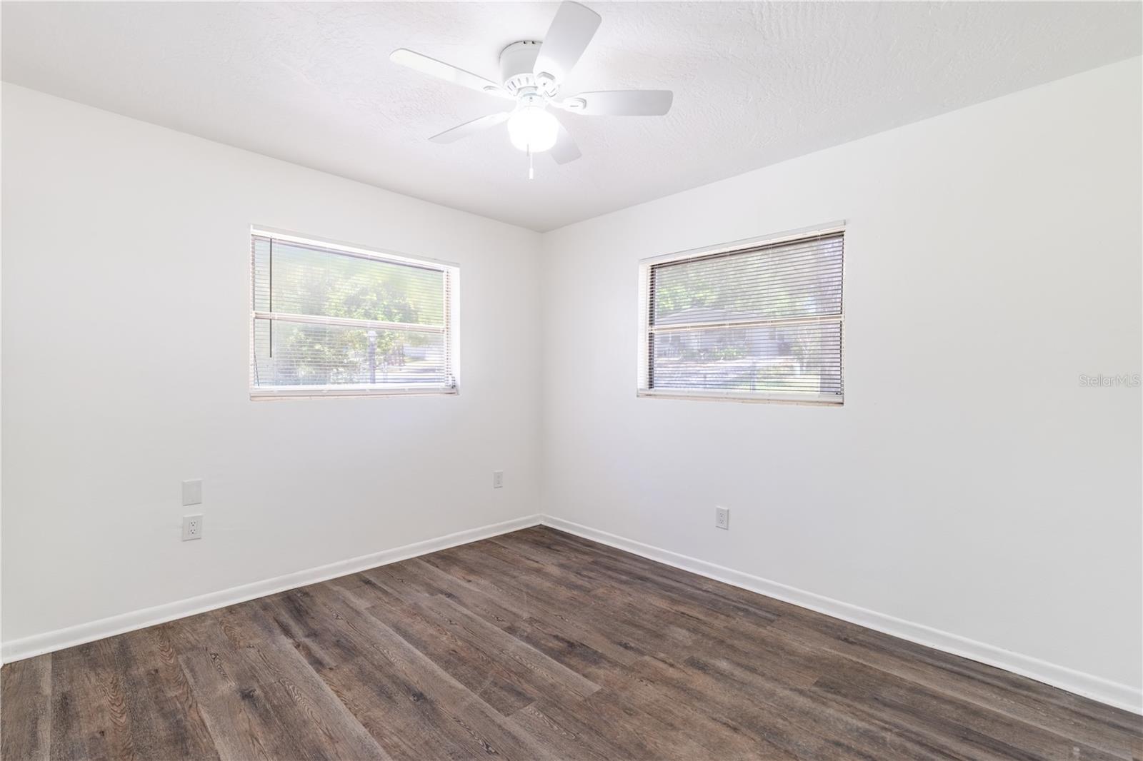 000114 - BEVERLY HILLS UNIT 2 - Residential