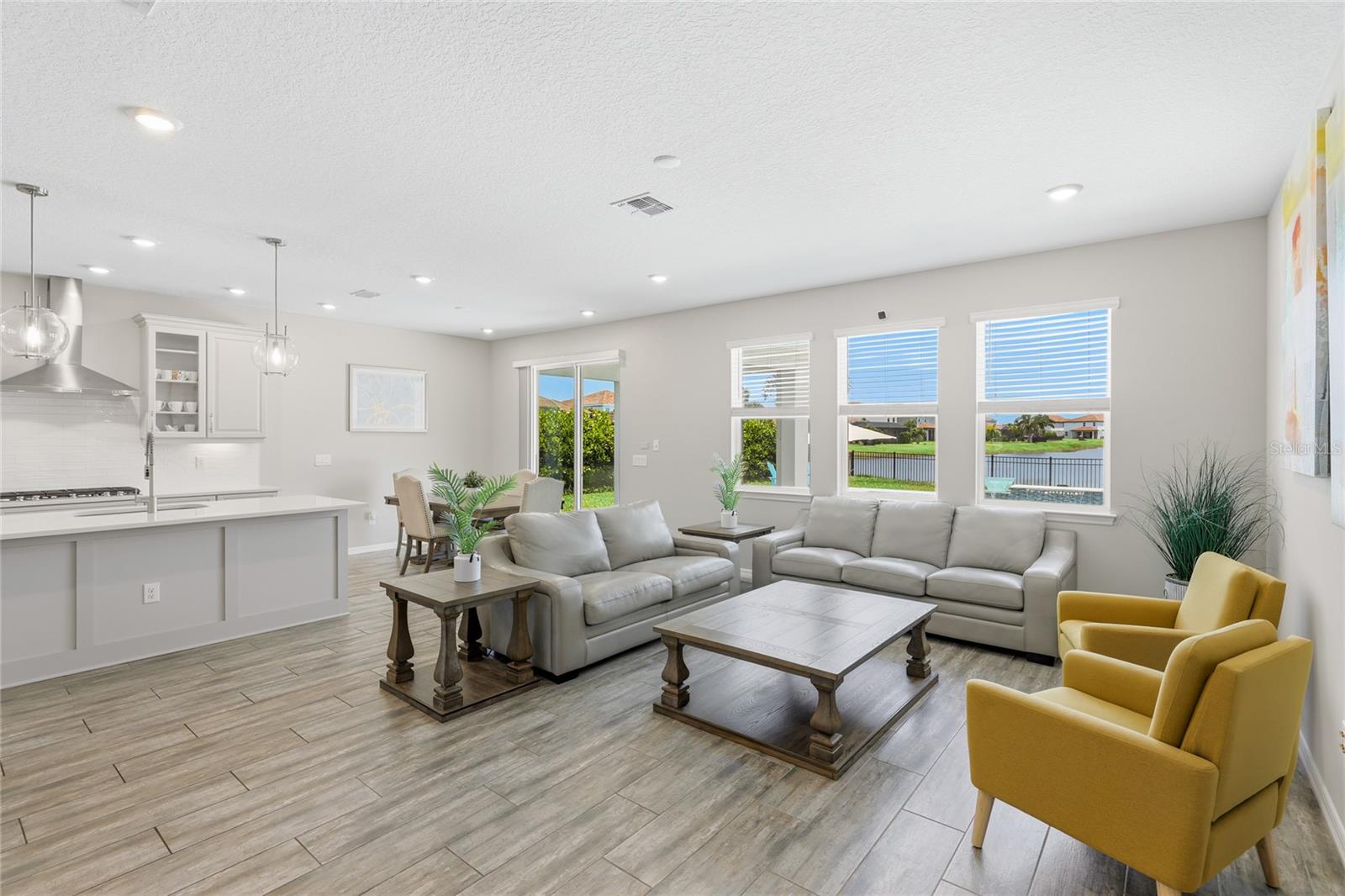 SAVANNA AT LAKEWOOD RANCH PH III 3ABD - Residential