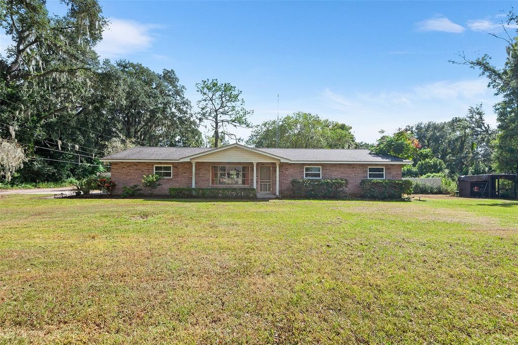 Photo of 2620 Ewell Road, Lakeland, FL 33811 (MLS # TB8436938)