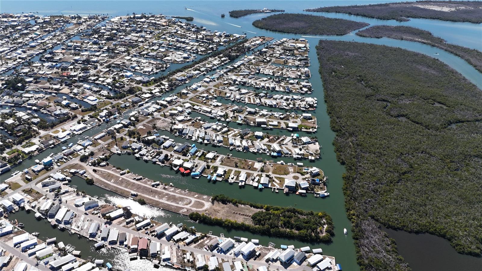 ISLE OF PINES - Land