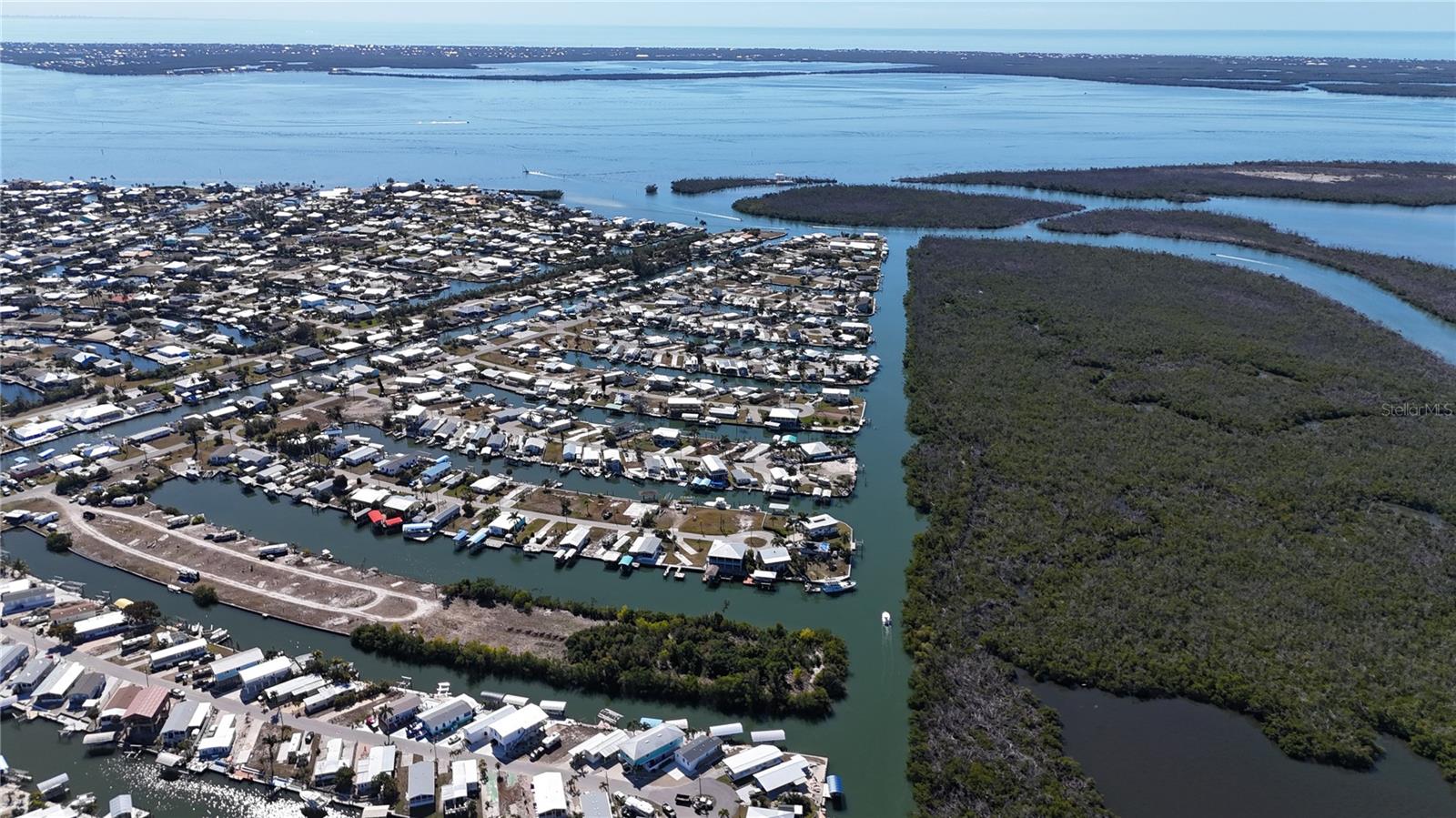 ISLE OF PINES - Land