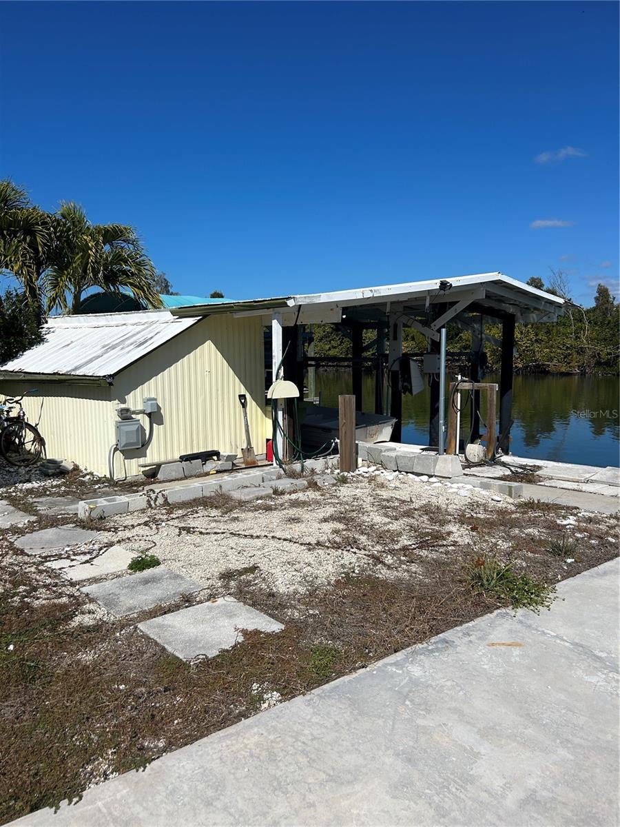 ISLE OF PINES - Land