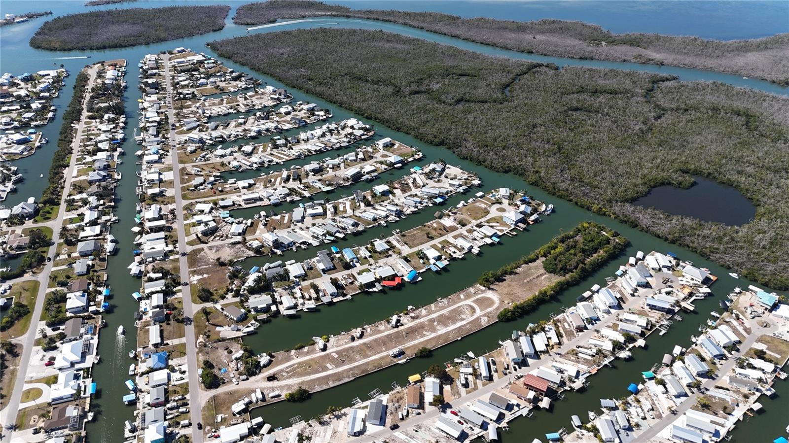 ISLE OF PINES - Land