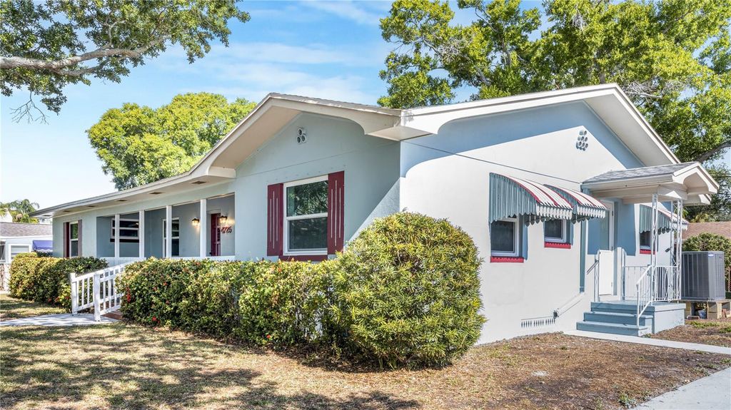 Photo of 4725 Del Rio Way S, Gulfport, FL 33711 (MLS # TB8501838)