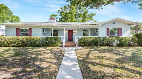 Photo of 4725 Del Rio Way S, Gulfport, FL 33711 (MLS # TB8501838)