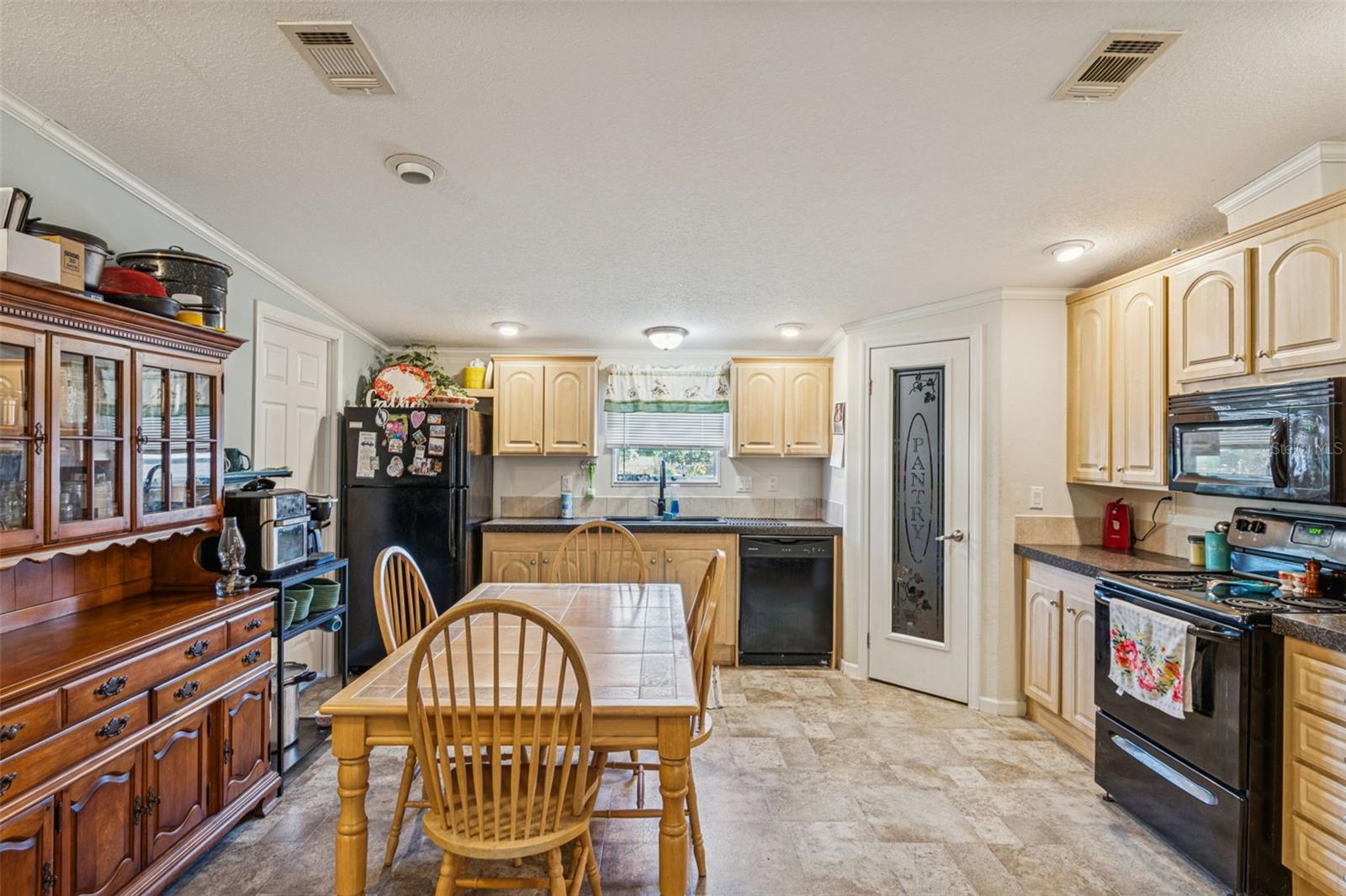 LAKE MARIANA ACRES - Residential