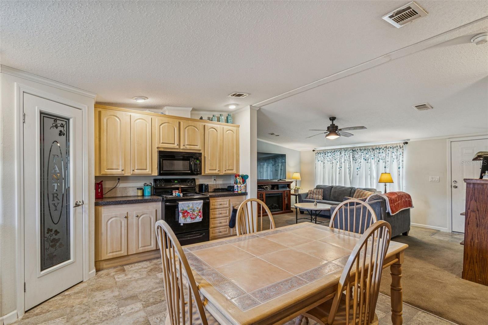 LAKE MARIANA ACRES - Residential