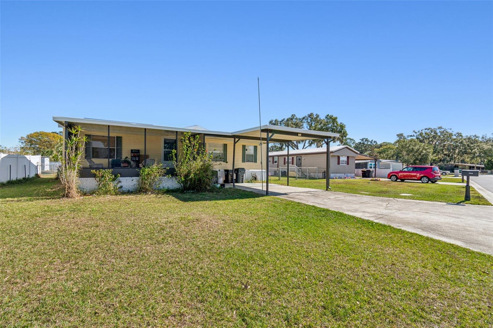 LAKE MARIANA ACRES - Residential