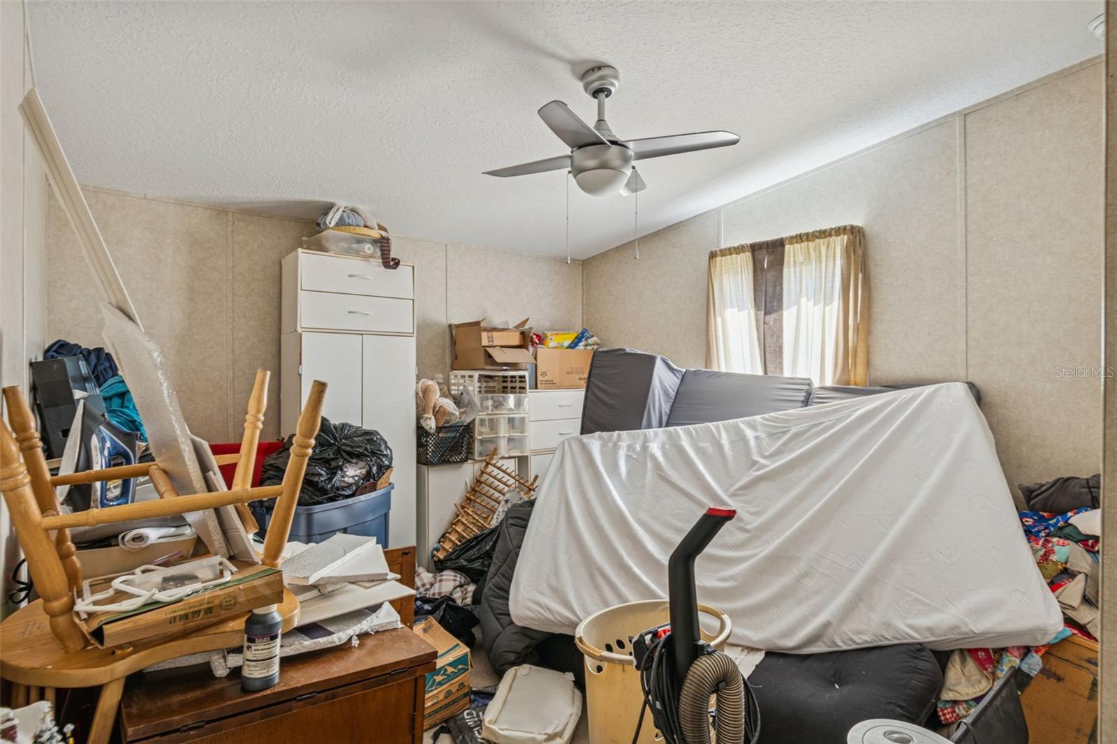 LAKE MARIANA ACRES - Residential