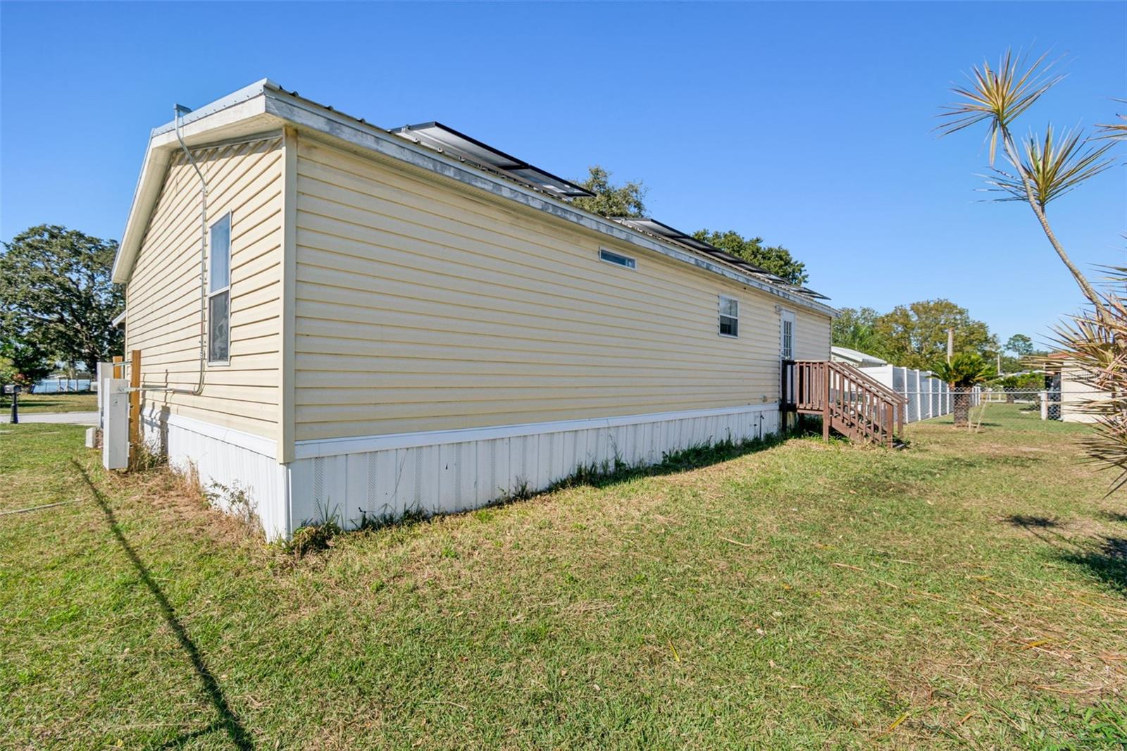 LAKE MARIANA ACRES - Residential