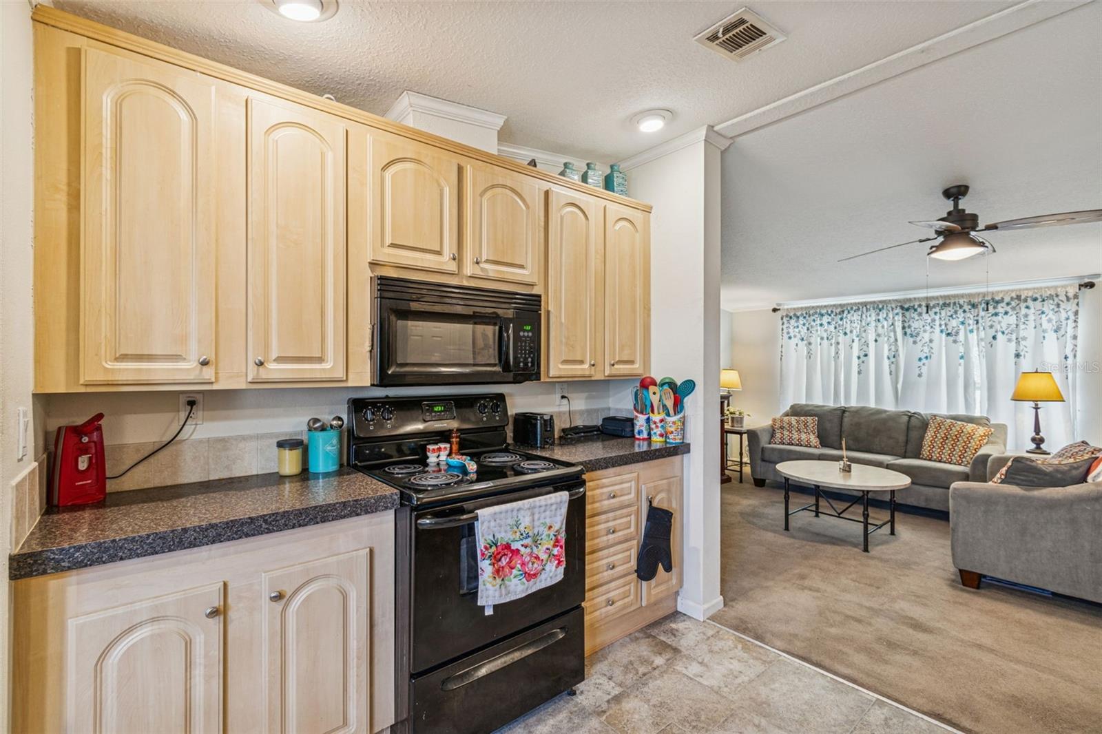 LAKE MARIANA ACRES - Residential