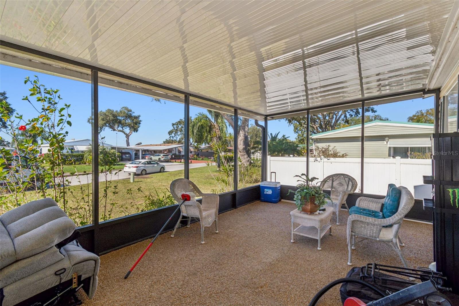 LAKE MARIANA ACRES - Residential