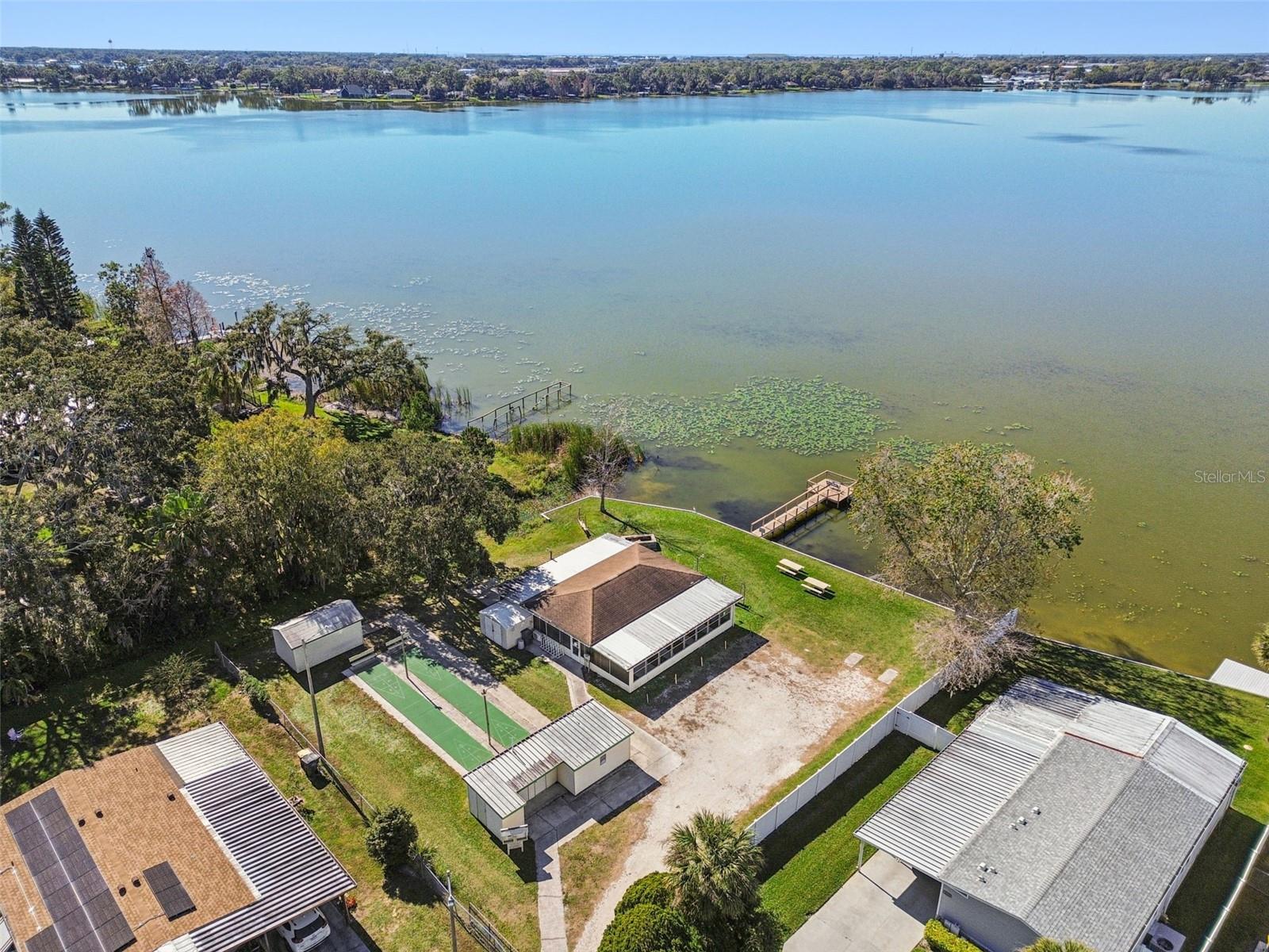 LAKE MARIANA ACRES - Residential