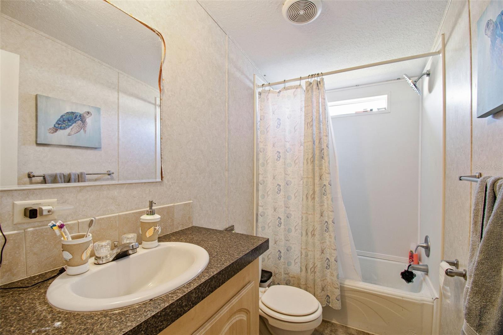 LAKE MARIANA ACRES - Residential