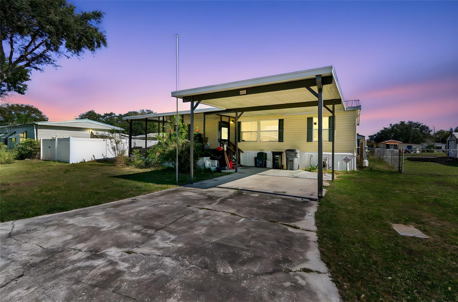 LAKE MARIANA ACRES - Residential