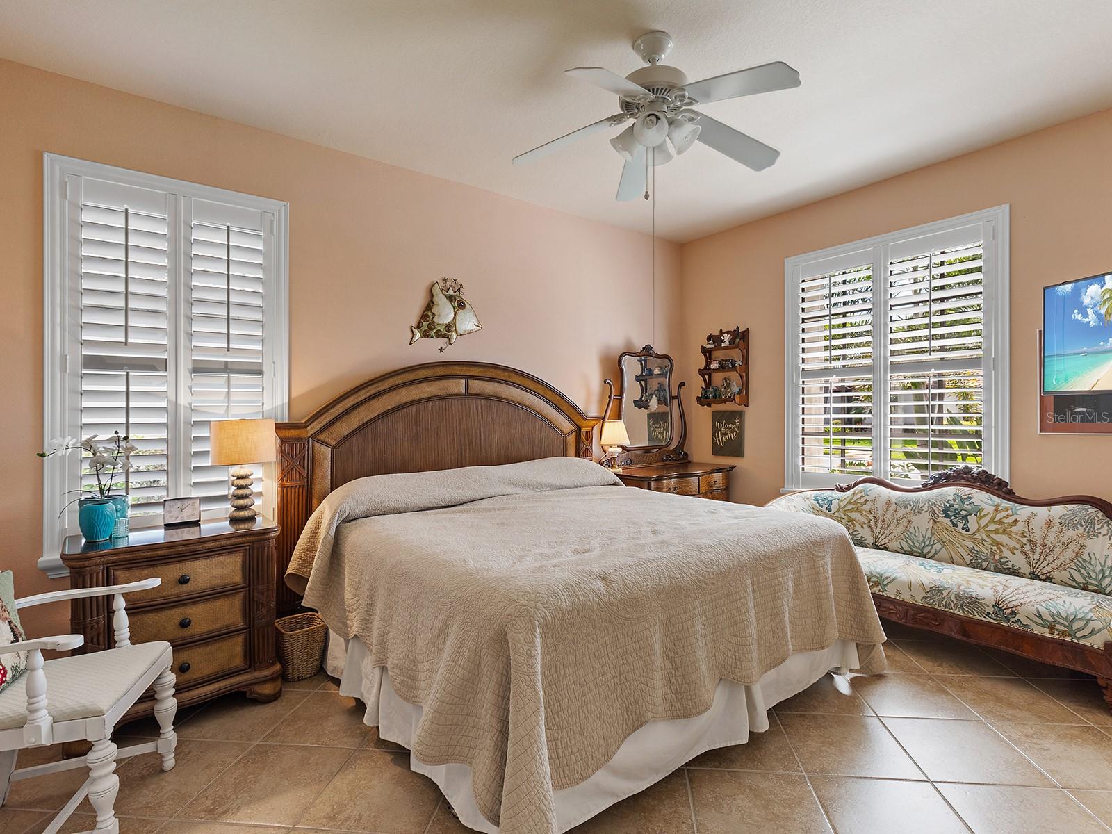 VENETIAN FALLS PH 2 - Residential