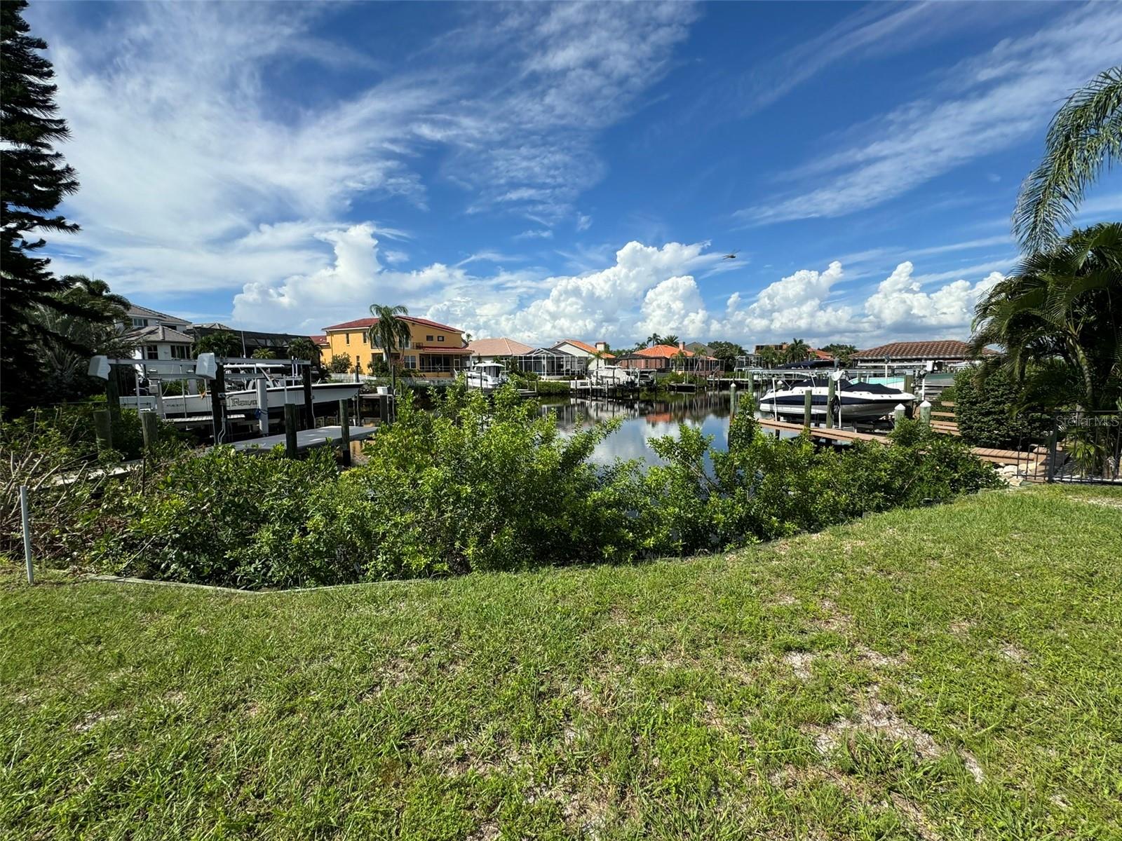 SYMPHONY ISLES UNIT FOUR - Land