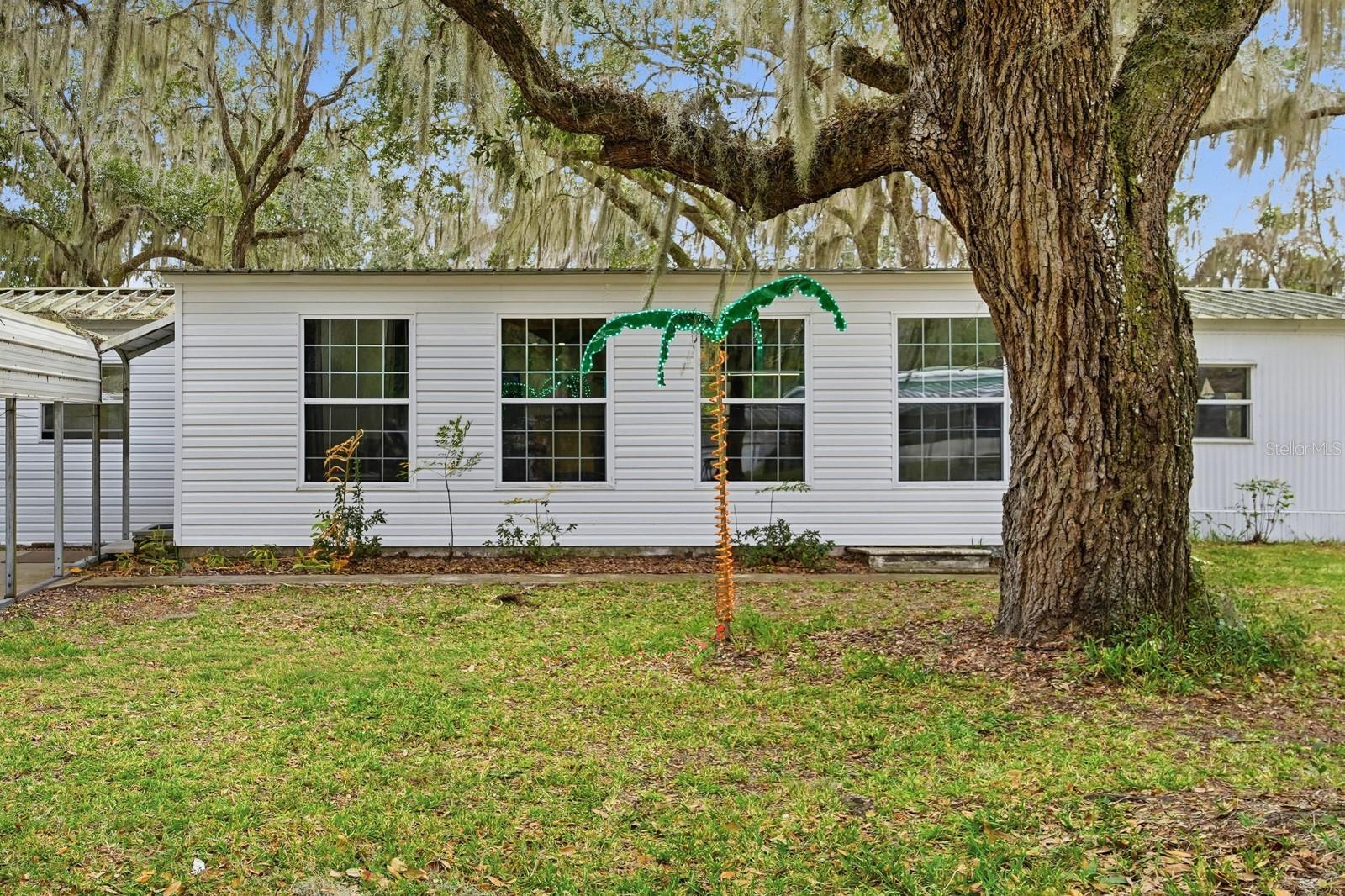 LAR ESTATES - Residential