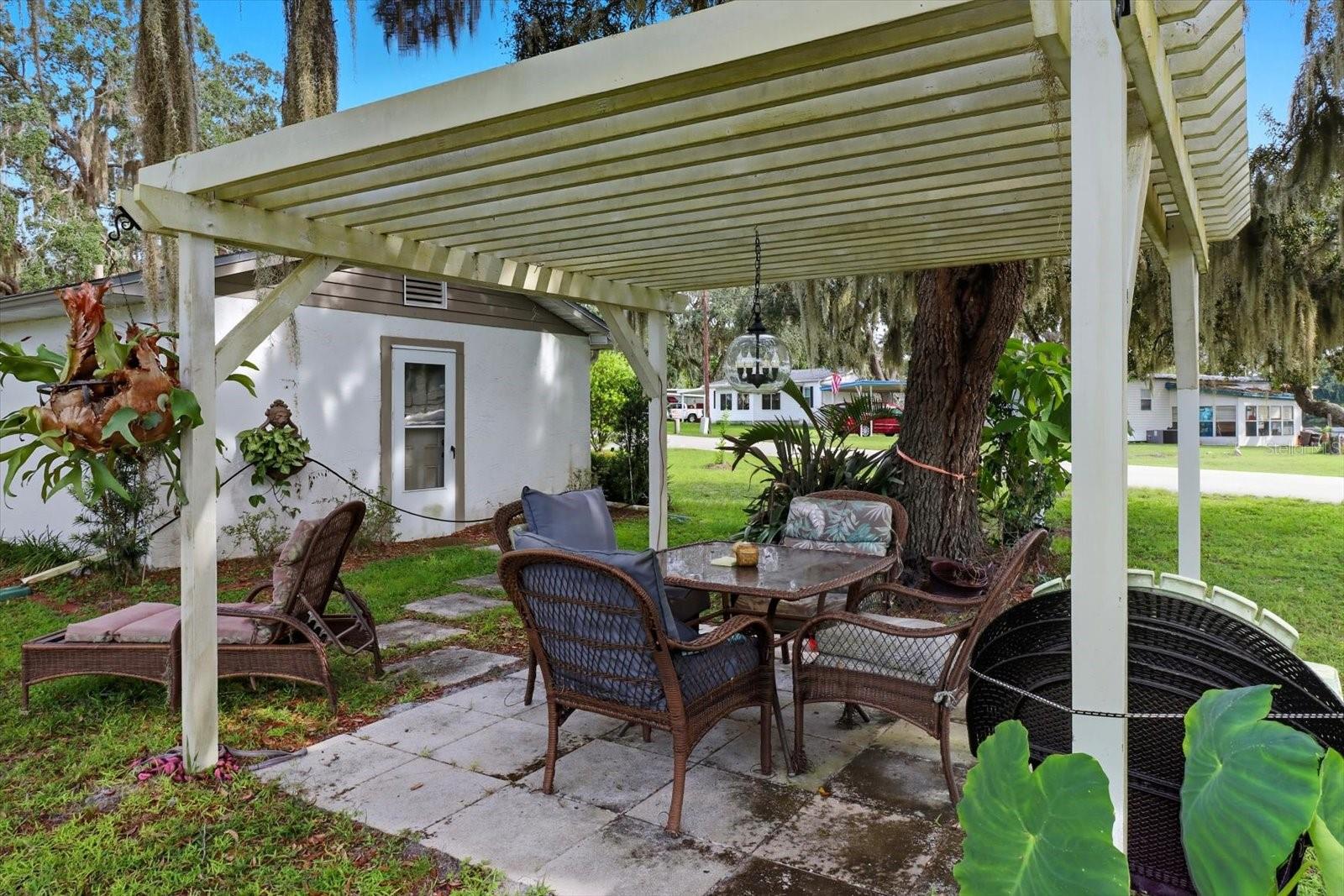 EAST COVE - Residential