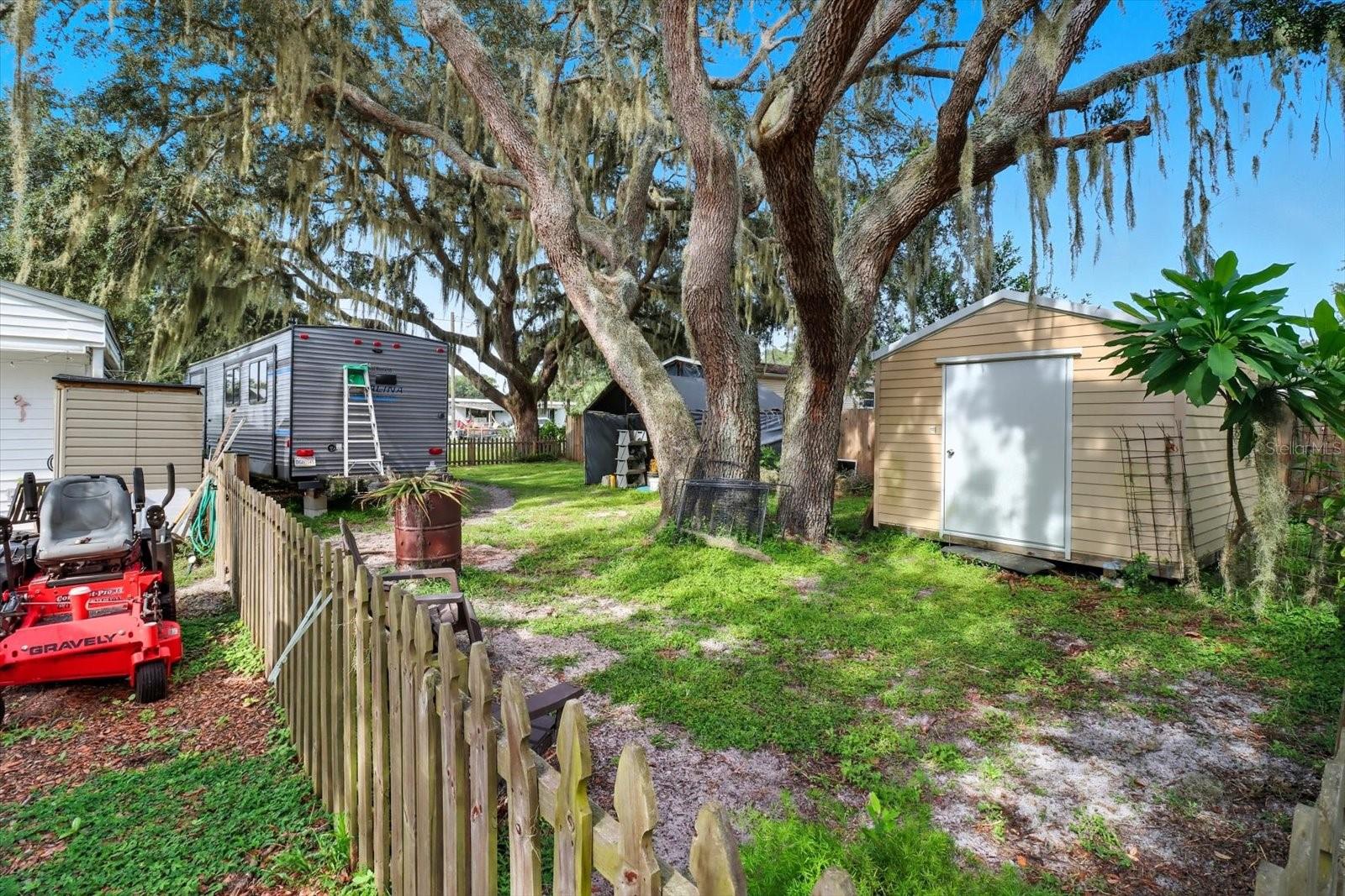 EAST COVE - Residential