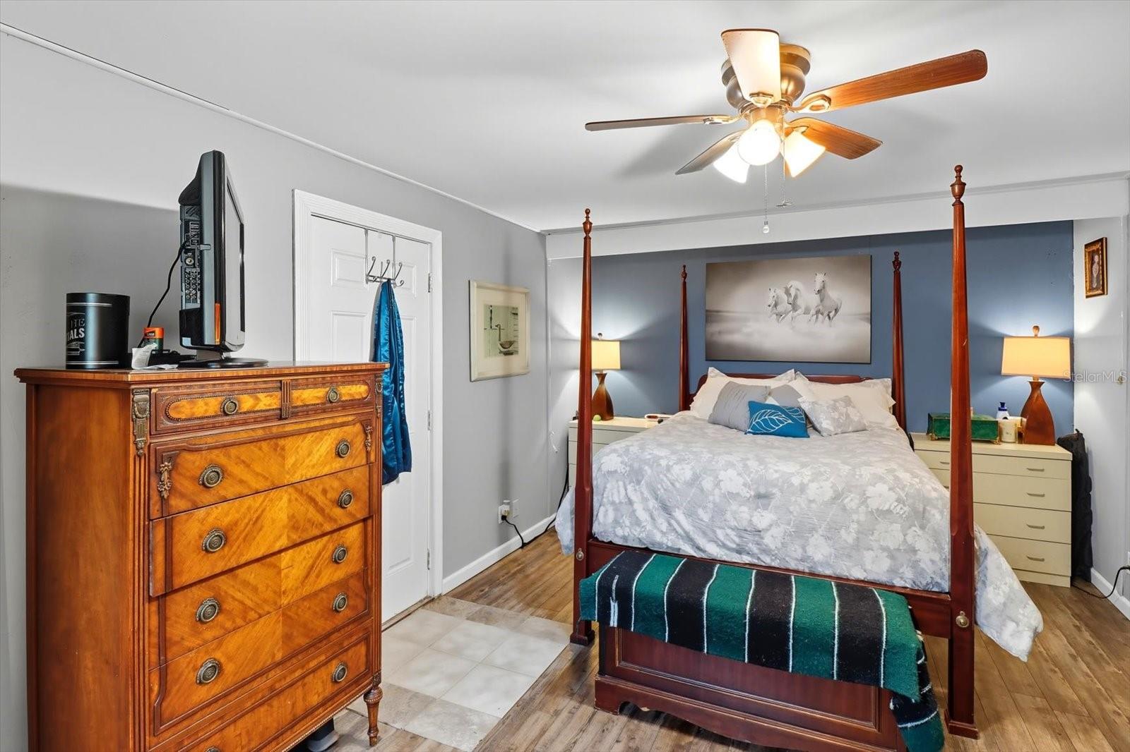 EAST COVE - Residential