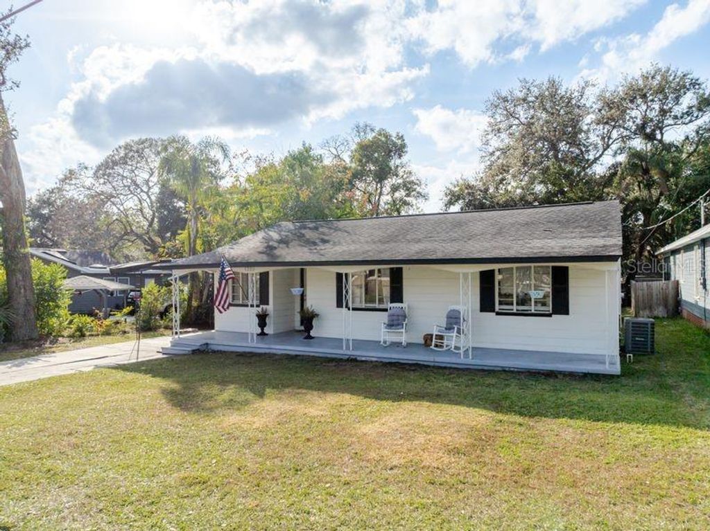 Photo of 1225 King Avenue, Lakeland, FL 33803 (MLS # TB8461522)