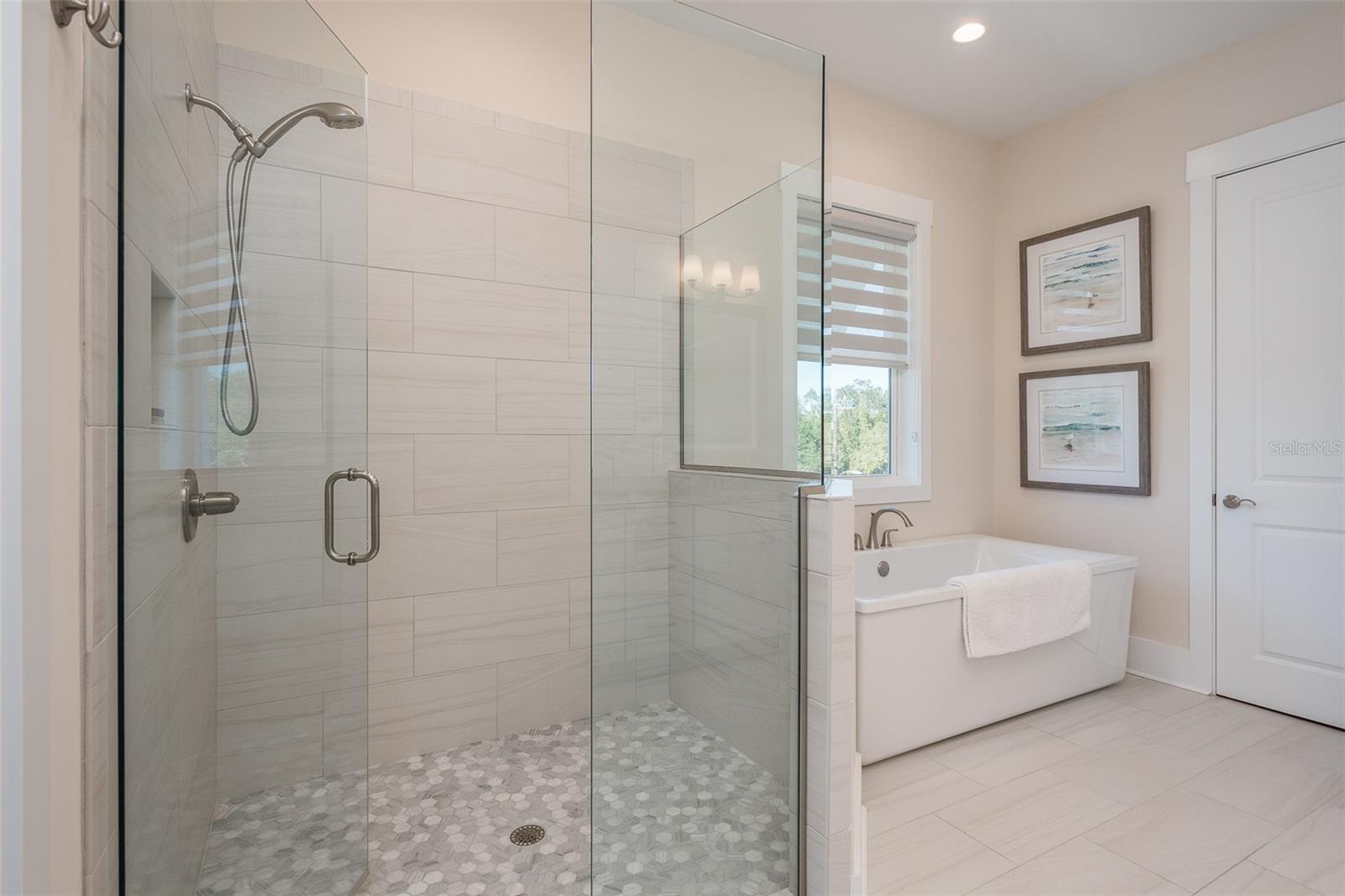 DUNEDIN CAUSEWAY CENTER - Residential