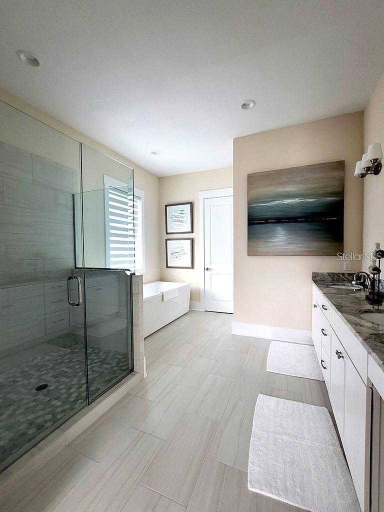 DUNEDIN CAUSEWAY CENTER - Residential