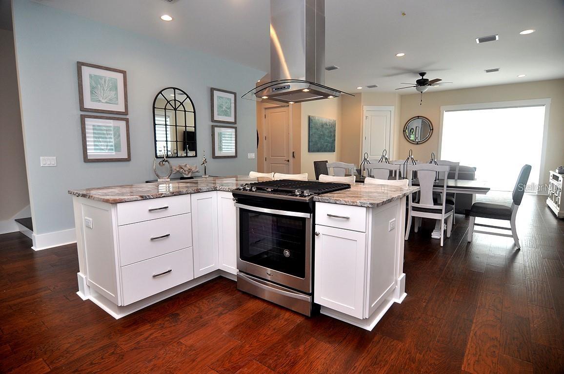 DUNEDIN CAUSEWAY CENTER - Residential