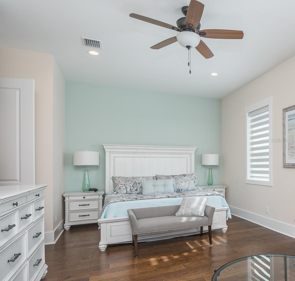 DUNEDIN CAUSEWAY CENTER - Residential