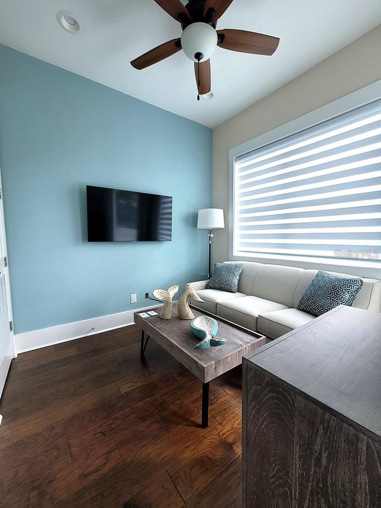 DUNEDIN CAUSEWAY CENTER - Residential