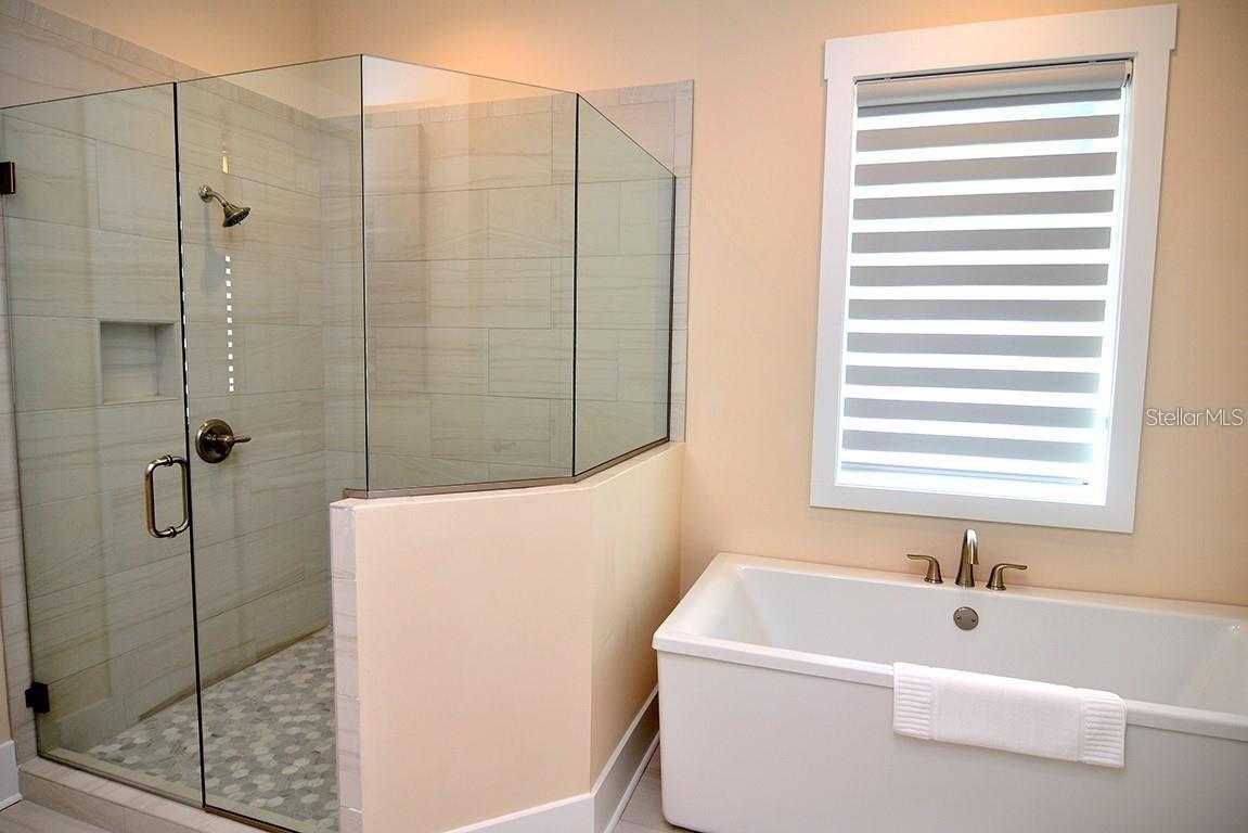 DUNEDIN CAUSEWAY CENTER - Residential