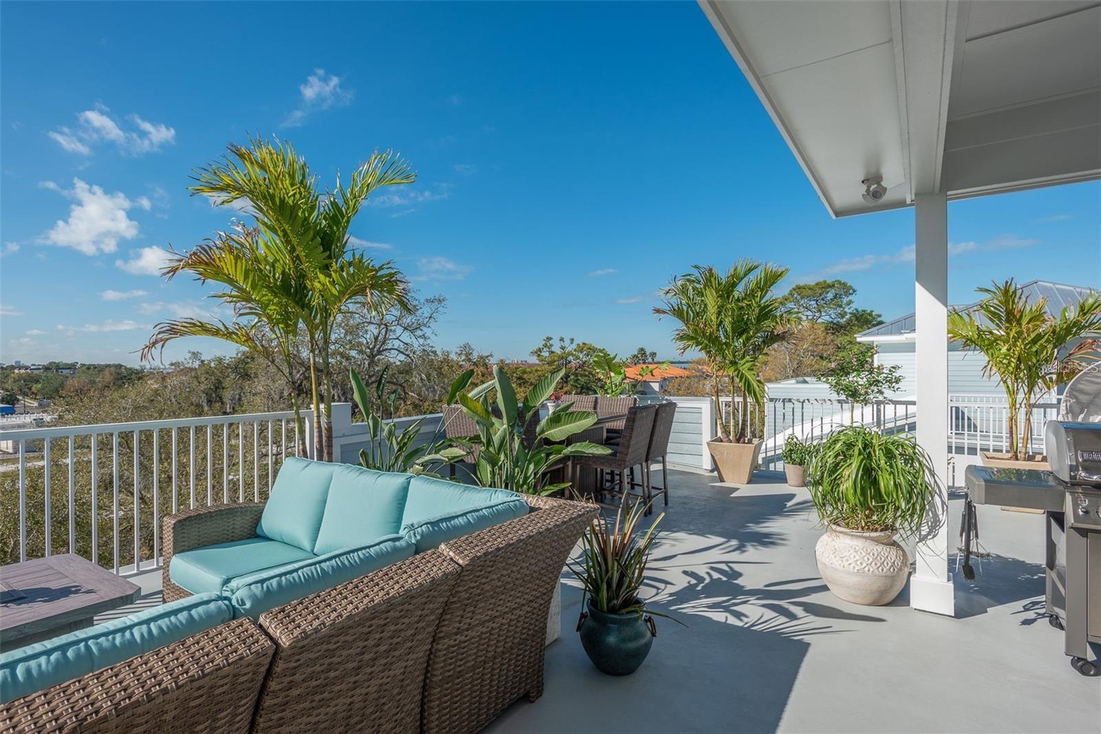 DUNEDIN CAUSEWAY CENTER - Residential
