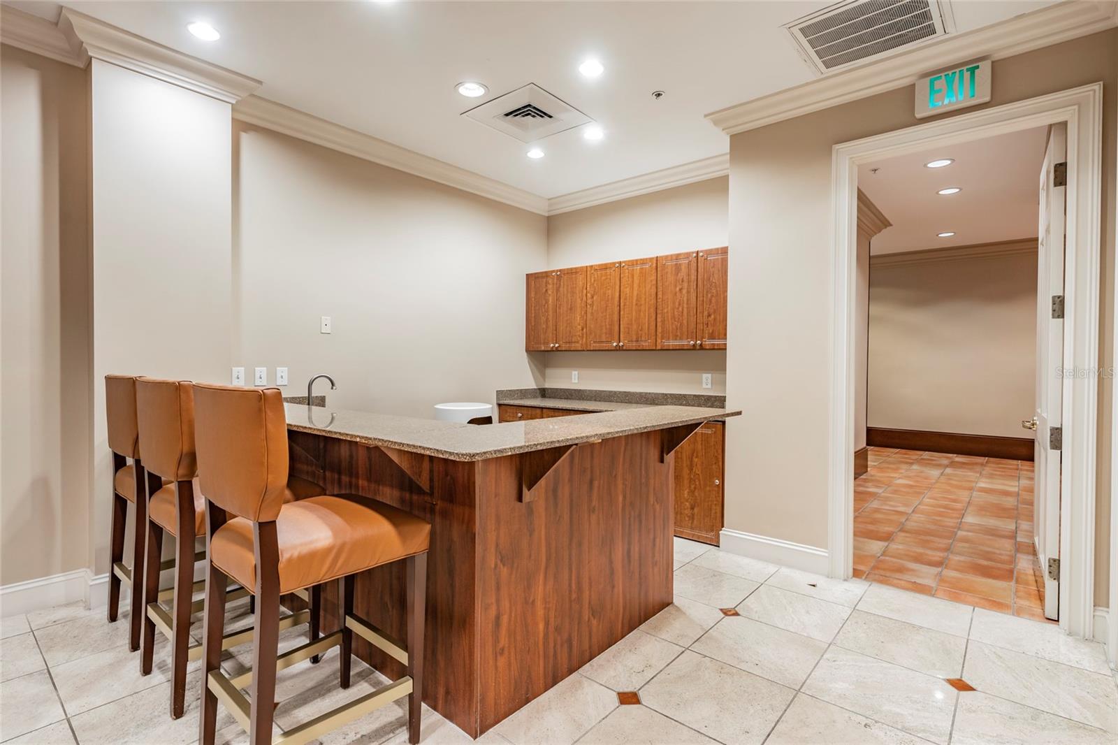 345 BAYSHORE A CONDO - Residential Lease