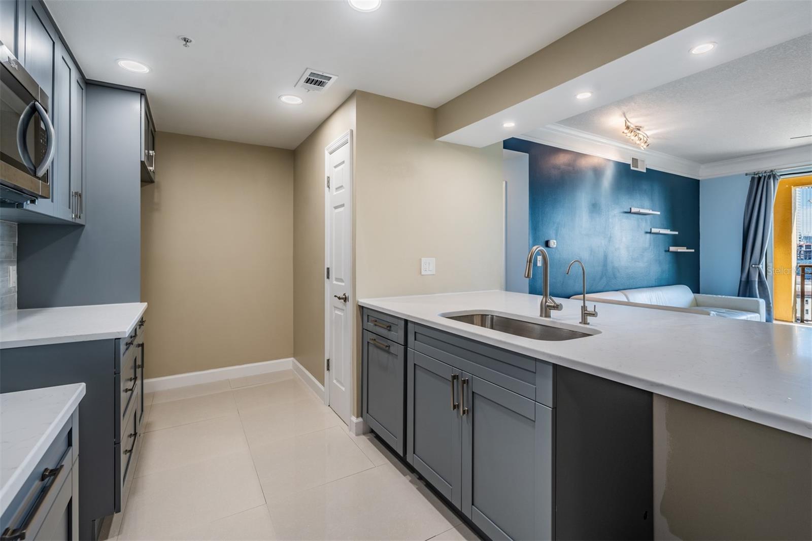 345 BAYSHORE A CONDO - Residential Lease